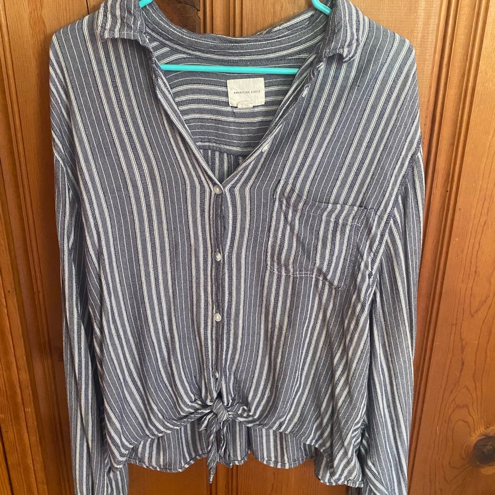 American Eagle Button Shirt